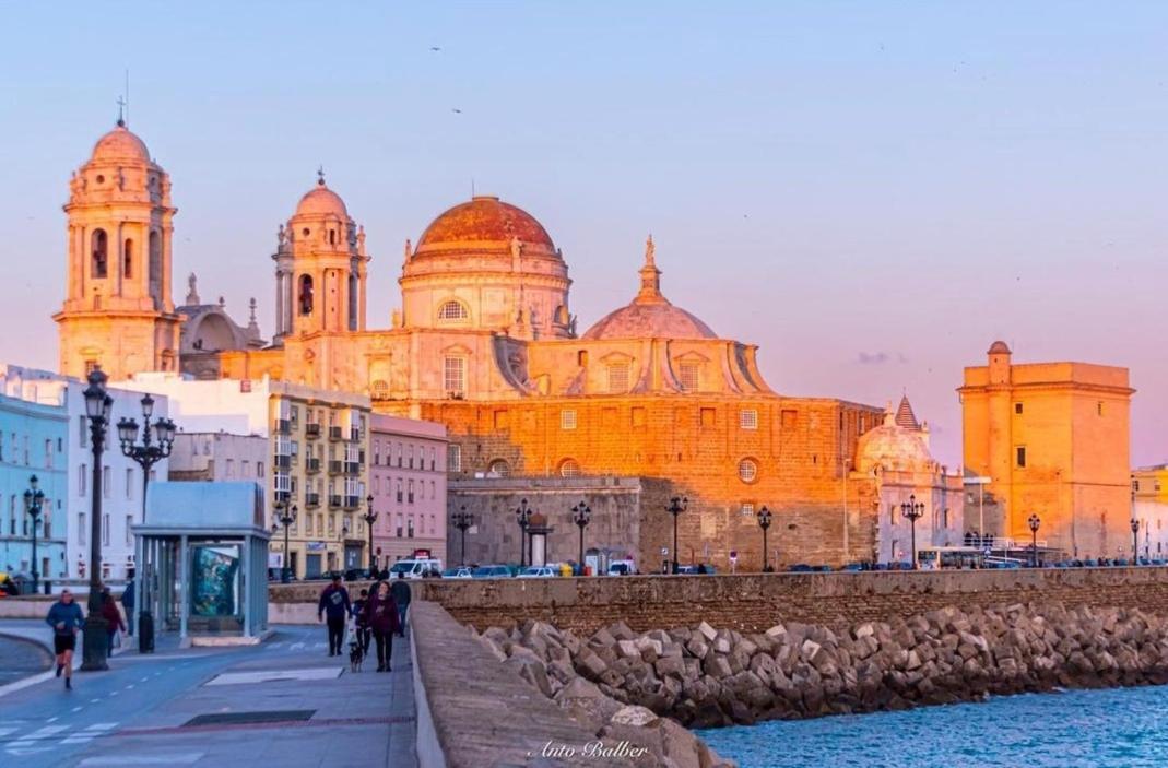 Www Casa Quili Cadiz Com公寓 外观 照片